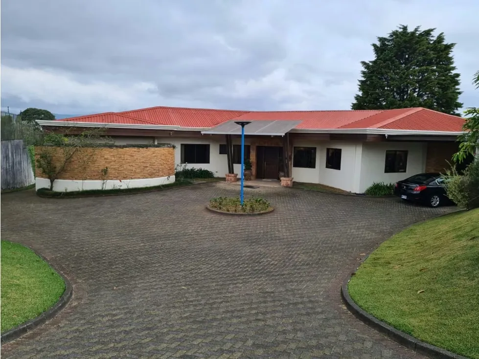 Casa en venta Montes de Oca, Uso Mixto, Hermosas Vistas 5PDN8111656