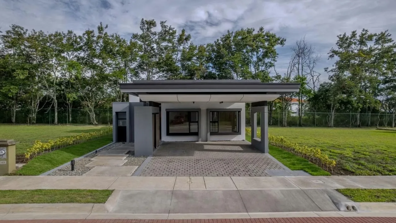 Casa para estrenar en Hacienda Los Reyes, Las Mesetas · Venta o Renta