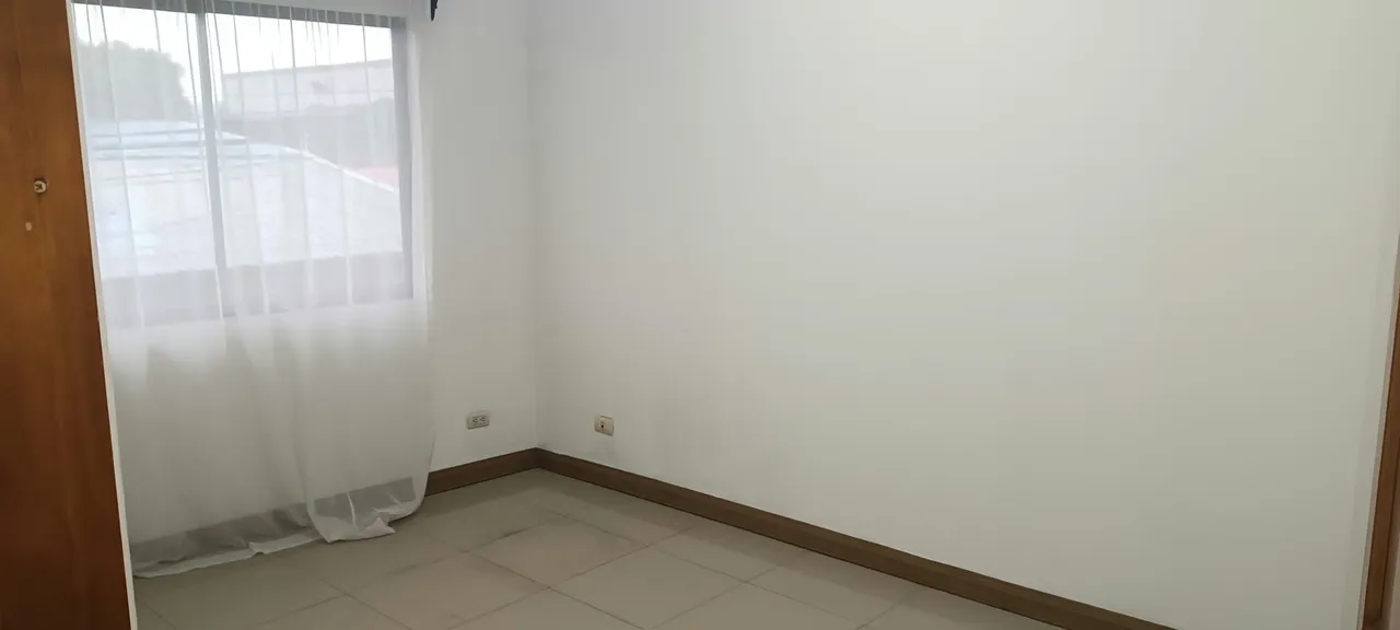 I sell apartment complex in Heredia very close to the Mall Oxigene.