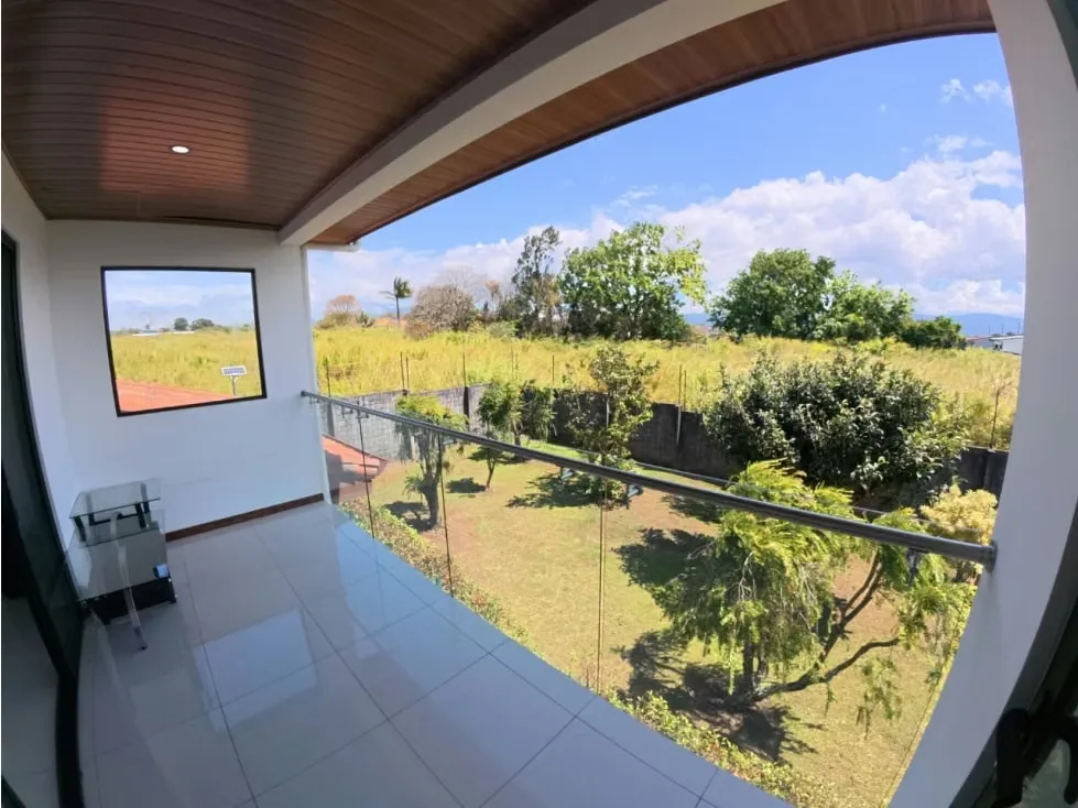 Se Vende Casa de Lujo en Condominio La Hacienda – Santo Domingo de Heredia