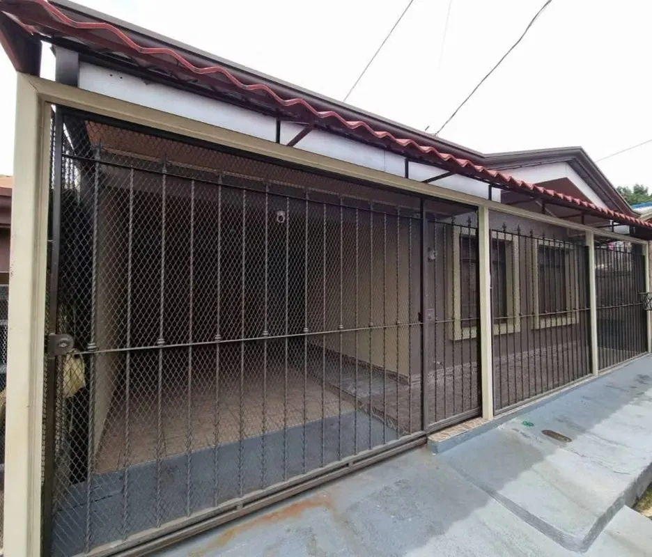 Se Vende Casa en Santa Bárbara de Heredia