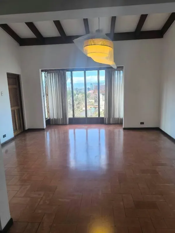 Amplio apartamento de 180m2 Bello Horizonte, Escazú