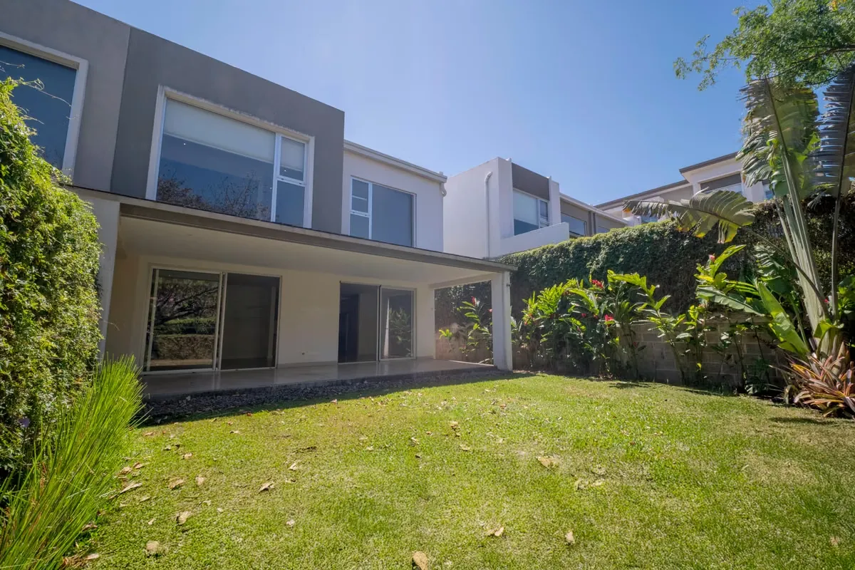 ¡Casa en Venta en Condominio de Lujo en Guachipelín Norte de Escazú!