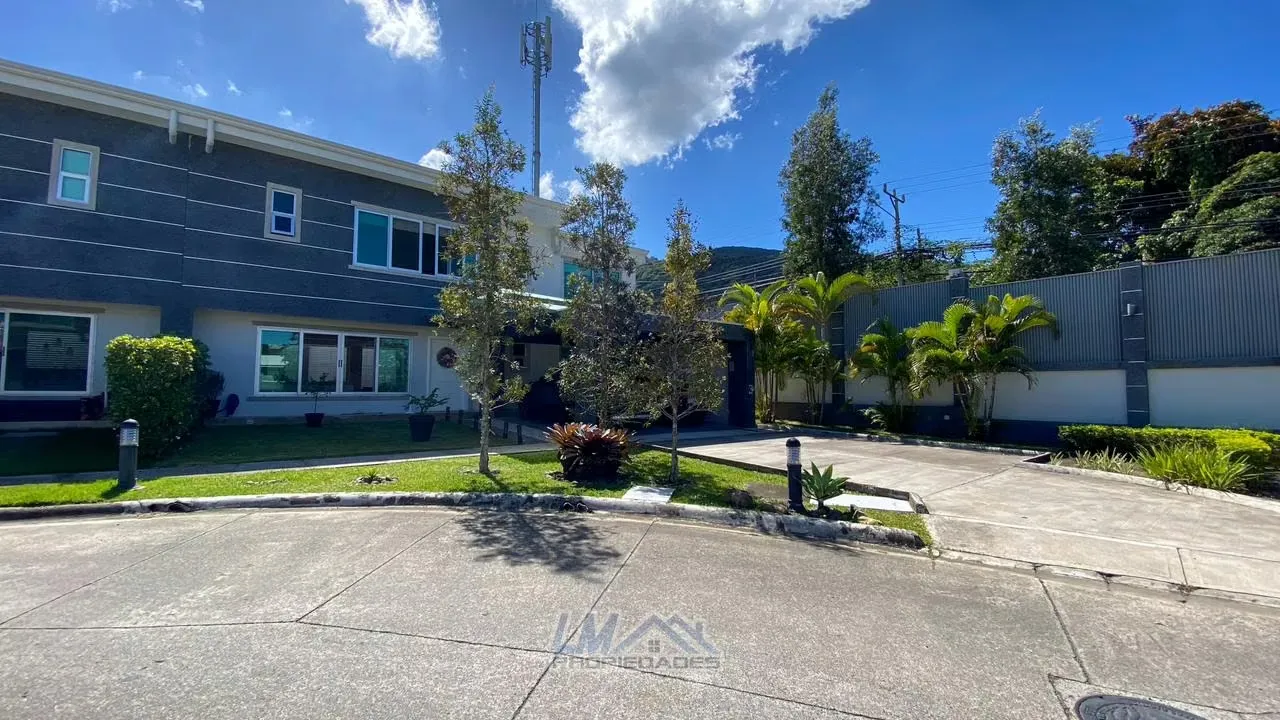 Venta de Casa en Santa Ana Piedades