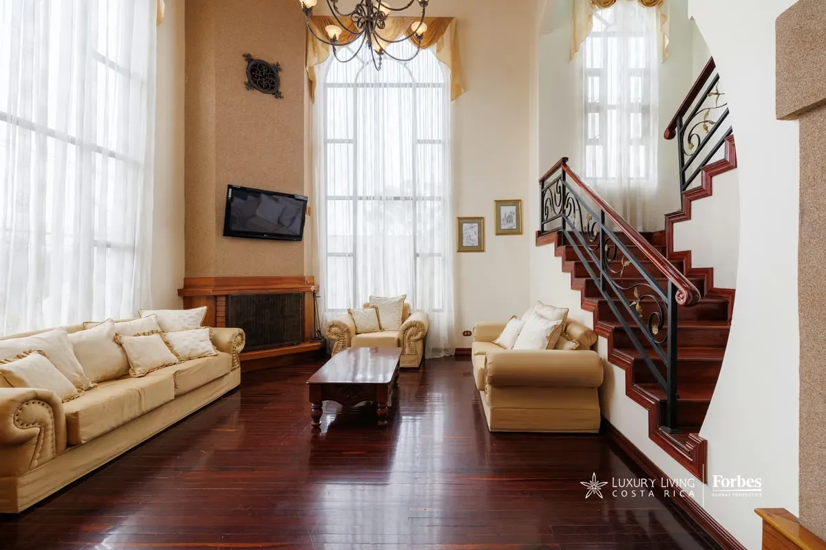 Located within the exclusive Altamonte residential community in Granadilla de Curridabat, this residence offers a secure, well-planned environment surrounded by ...