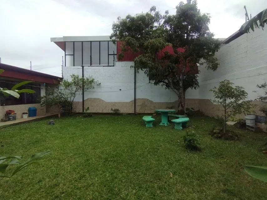 Venta Casa + Apartamento + Gran Patio en zona de alta demanda – San Pablo, Heredia