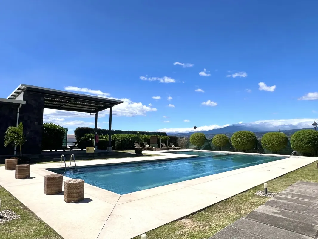 Apartment for Sale in Heredia, La Aurora, Santa Verde. 2 Bedrooms. Amenities!