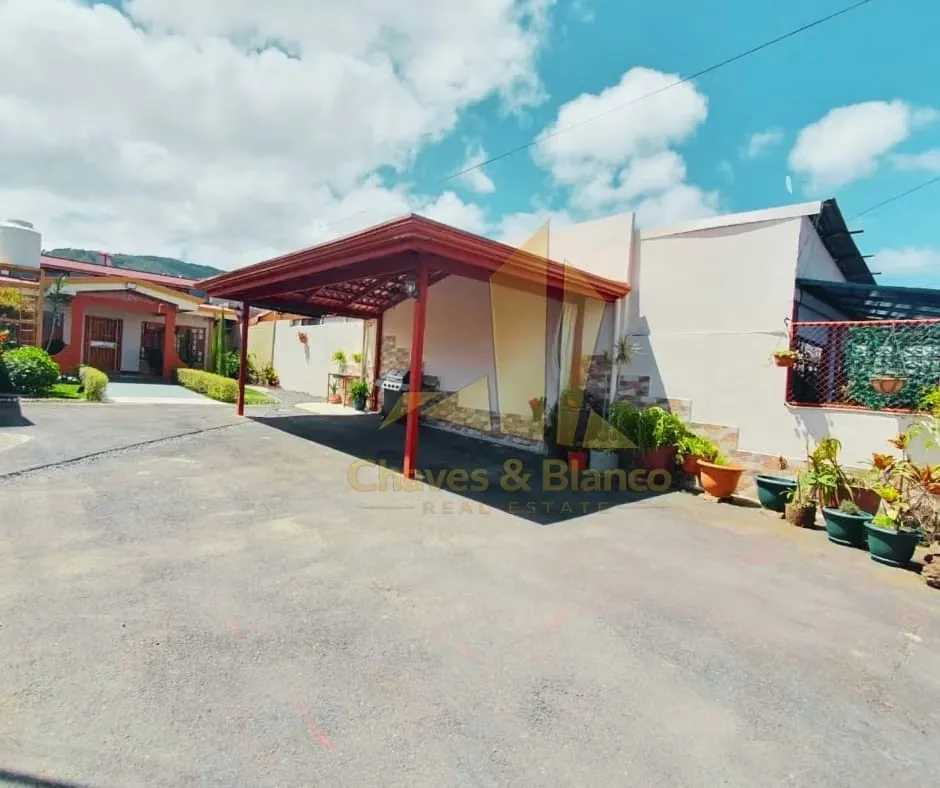 Propiedad en San Isidro del Guarco ,Cartago! Ref.1471