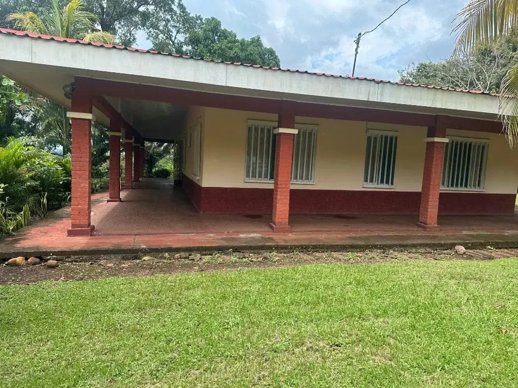 Vendo quinta en San Mateo Orotina