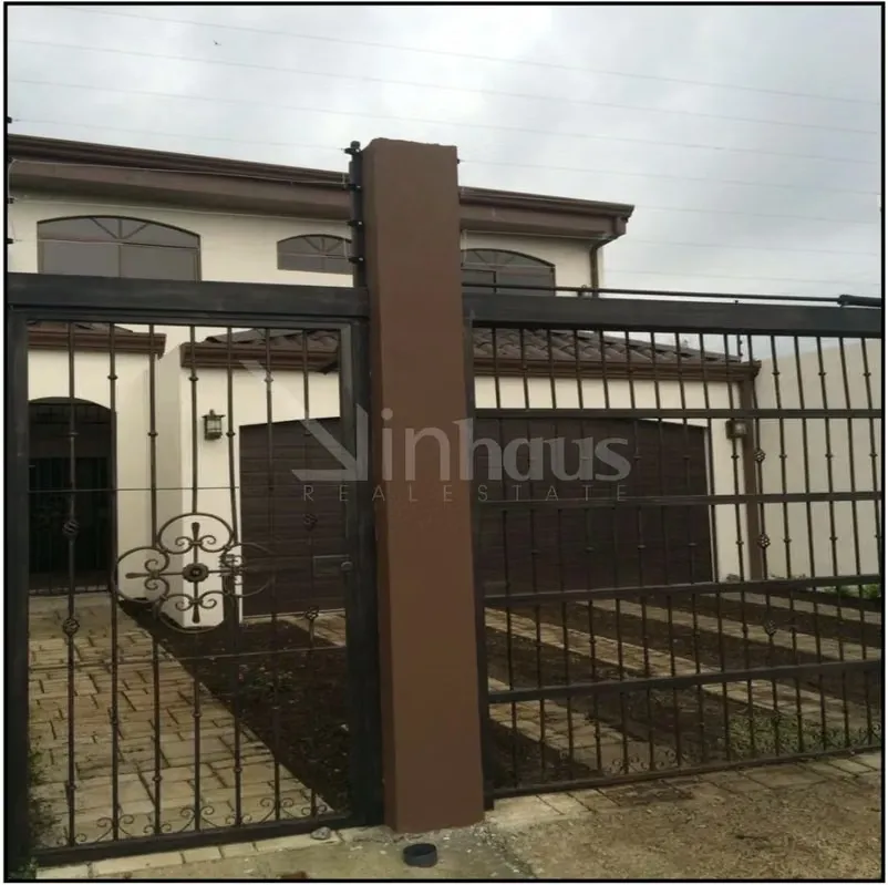 Venta de casa independiente en Santo Tomas de Santo Domingo, Heredia