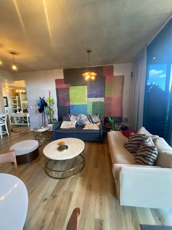 Escazú: Moderno Apartamento 1 hab con amplia terraza, impecable $299K