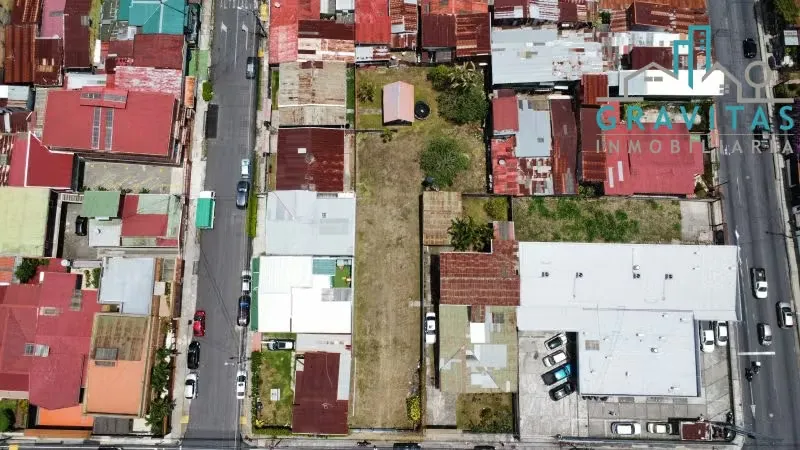 VENTA DE PROPIEDAD PARA DESARROLLAR - CENTRO DE CURRIDABAT