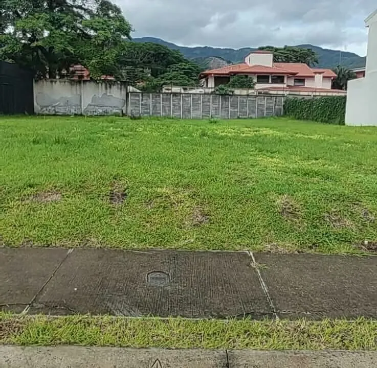 Lot for sale in the modern Pozos de Santa Ana gated community