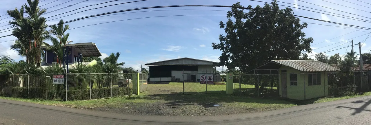 Property in Pital centre for commercial or industrial purposes.