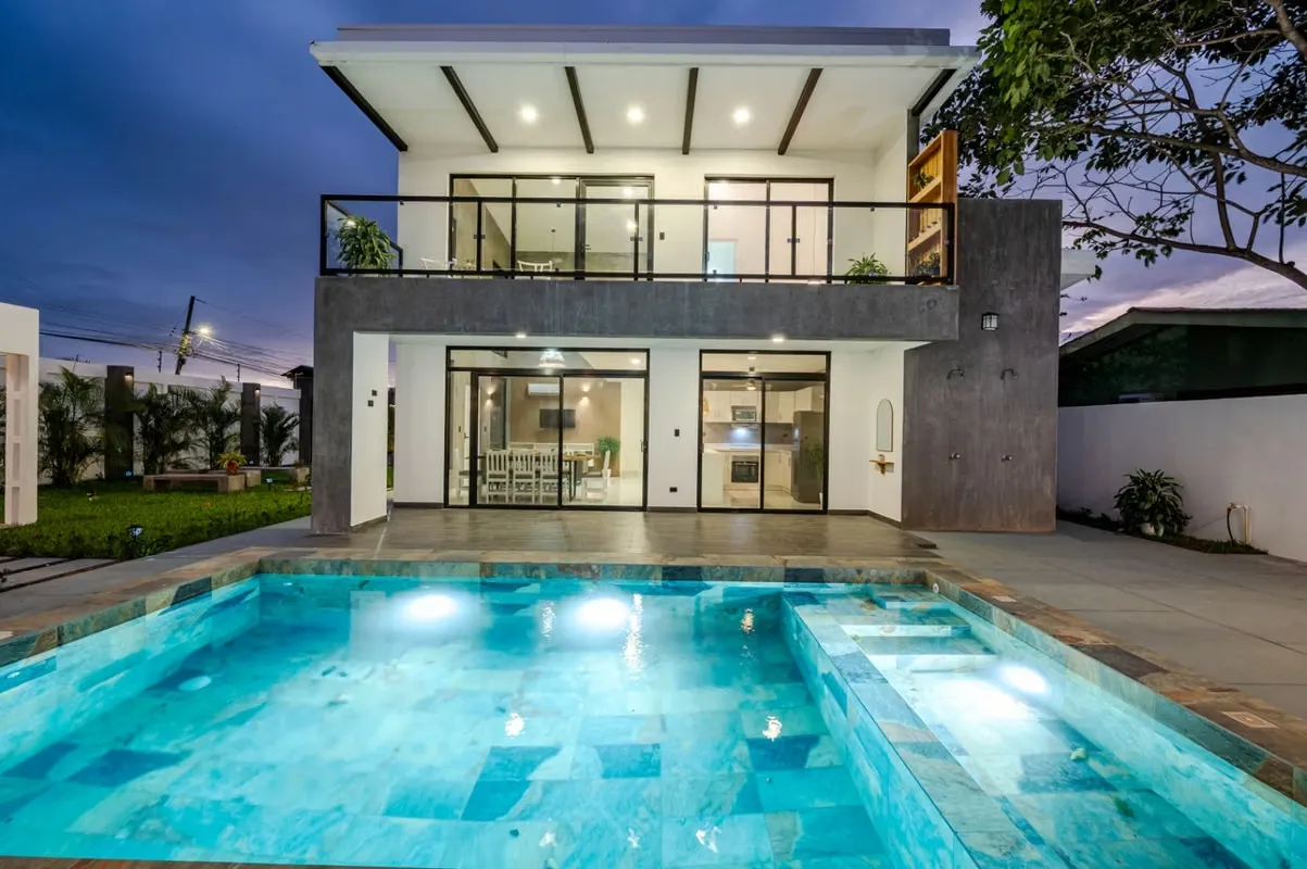 Modern Home for Sale in Tamarindo, Guanacaste