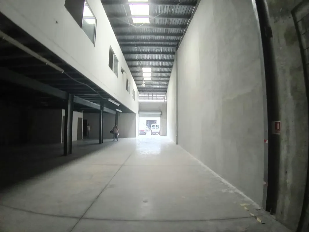 WAREHOUSE FOR RENT IN LA URUCA