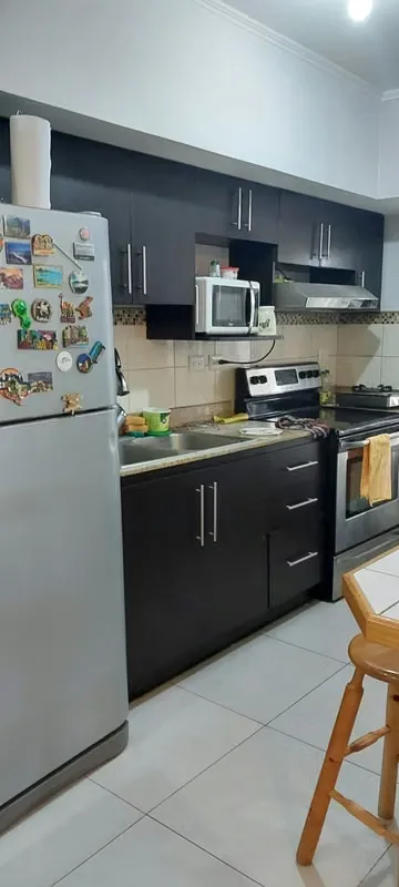 Apartamento en Condominio Francisco de Heredia PB – 3 hab, 2 baños, patio, 1 parqueo