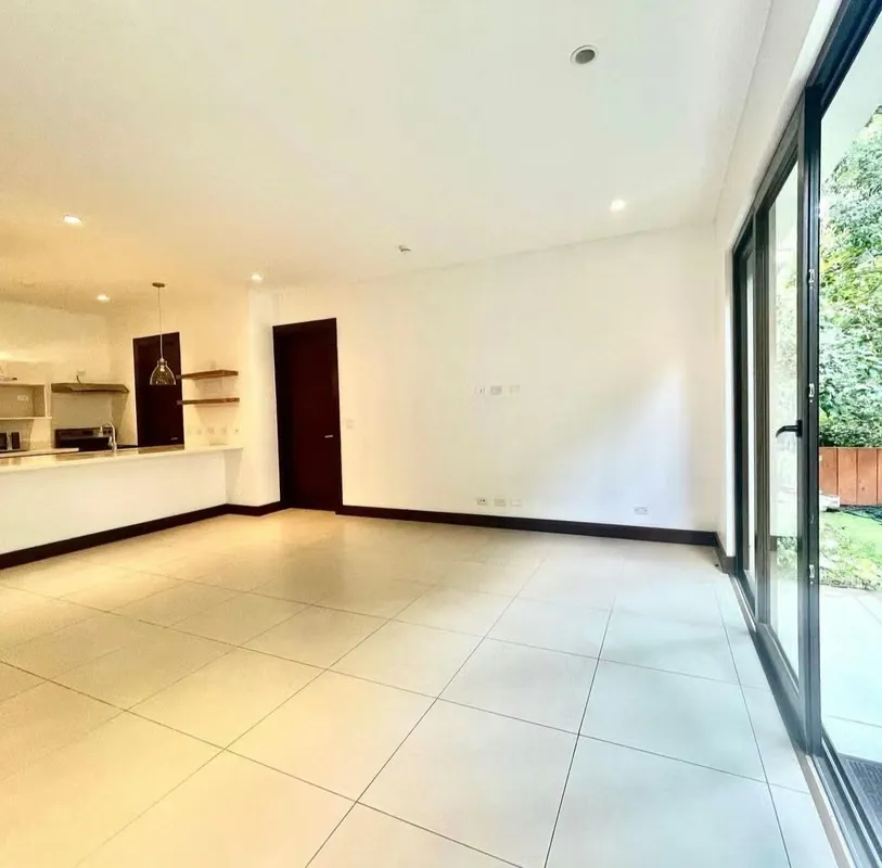 VENTA DE APARTAMENTO – BARRIO LOS LAURELES, SAN RAFAEL DE ESCAZÚ