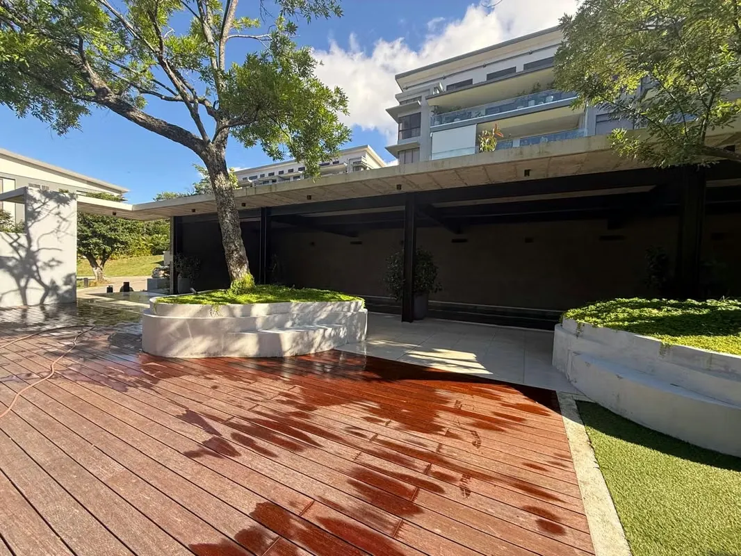 Apartment for Sale in Santa Ana – Lomas del Valle with Mountain Views