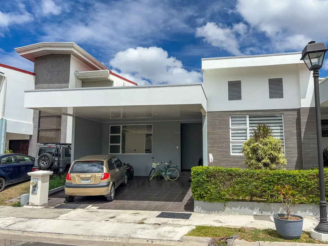 Casa en venta en Condominio Cedros del Este – Ayarco Sur, Curridabat