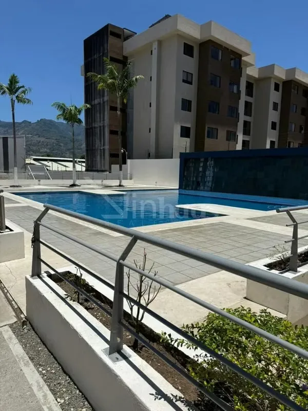 Se vende apartamento en condominio Oasis, San Sebastian P.P
