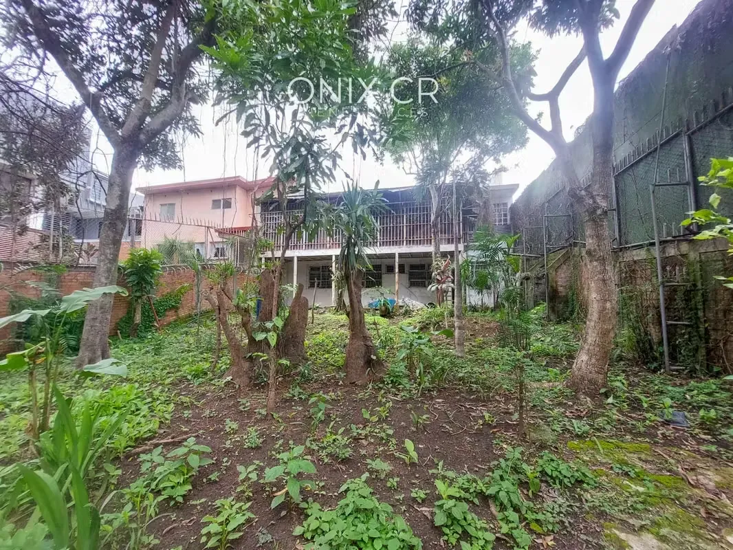 OPORTUNIDAD VENTA TERRENO CON CASA EN SAN JOSÉ BARRIO GONZALES LAHMANN