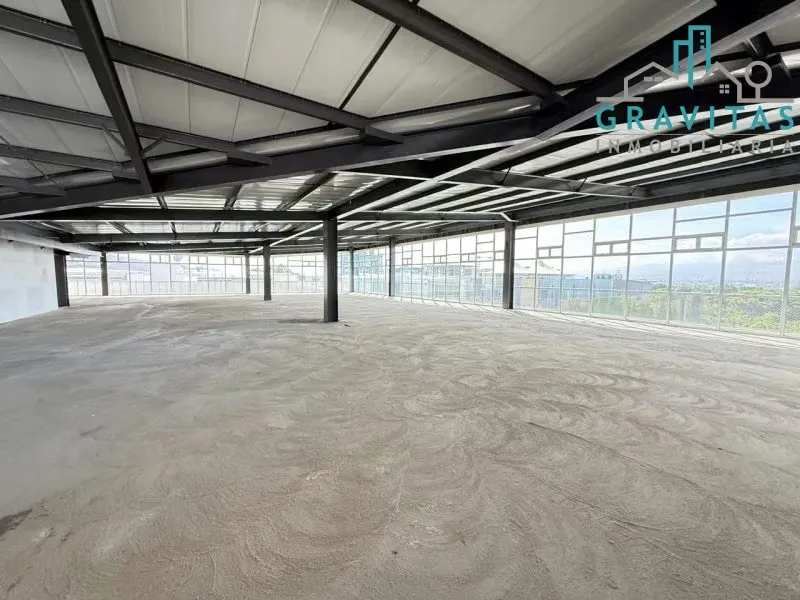 Commercial premises for rent in Santa Ana (1,400 m2) ID 1796