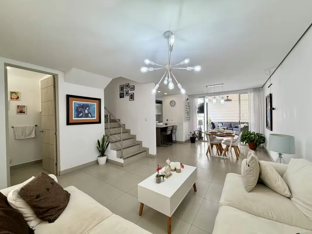 Casa en venta en Santo Domingo de Heredia|En Condominio y con patio