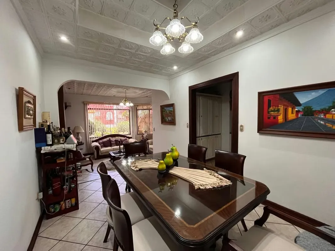 Casa en Venta Guayabos de Curridabat UNA PLANTA