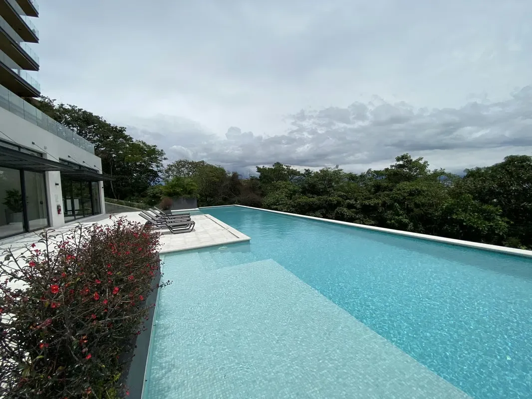 VENTA DE APARTAMENTO EN ESCAZU CON ACABADOS DE LUJO