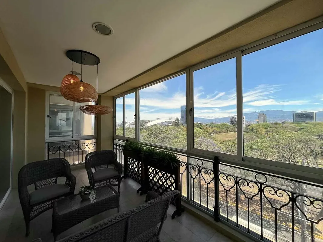 Apartment for Sale in La Sabana, Facing the Lake, with a Spacious Balcony and View