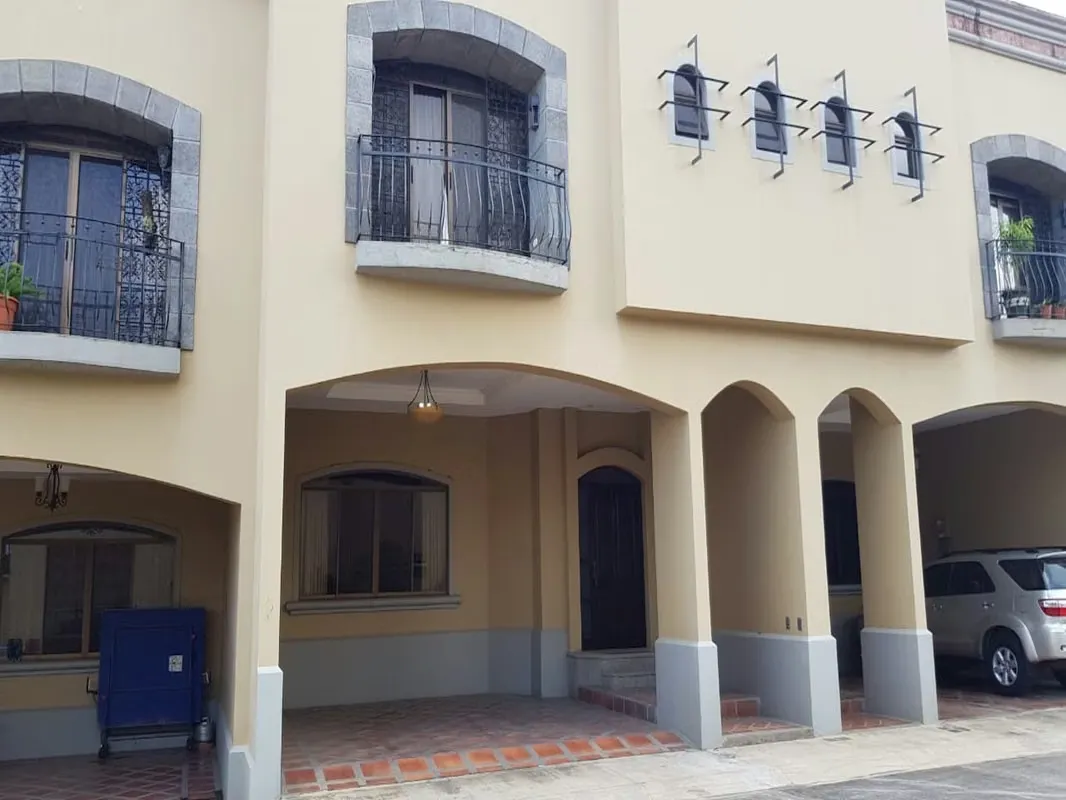 VENTA DE CASA PARA INVERSIÓN EN VISTAS DE PEREIRA