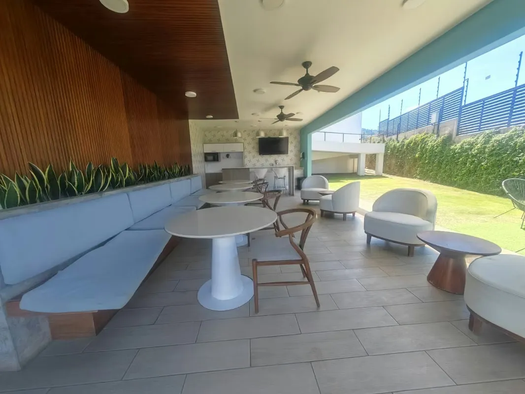 Se vende casa en Escazú Urbano. Oportunidad!