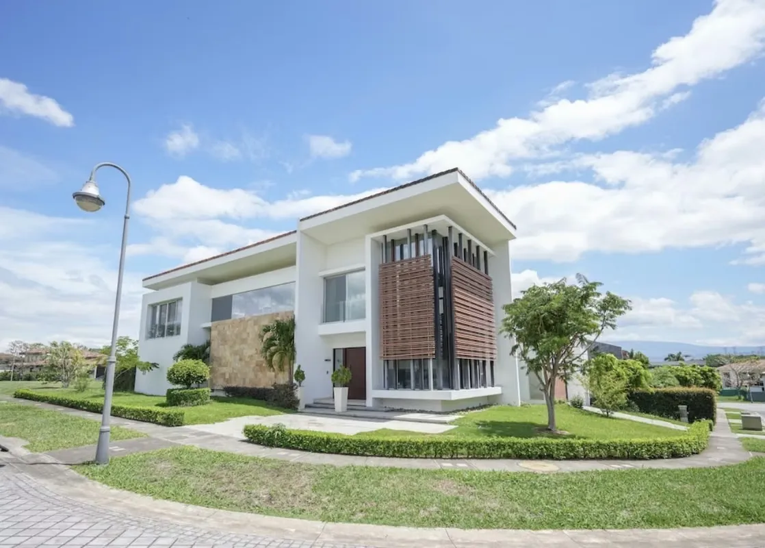 ALQUILER SANTA ANA LINDORA CASA EN VALLE DEL SOL OPORTUNIDAD DE ALQUILER
