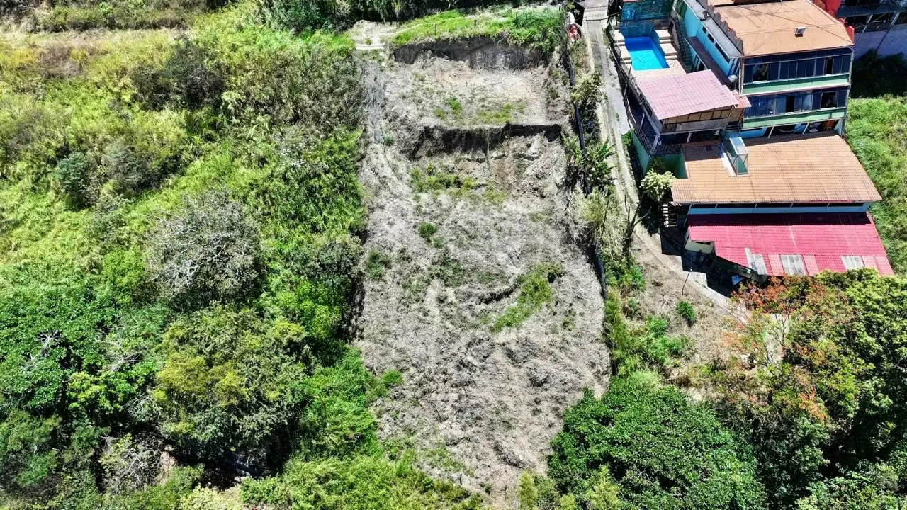Venta de lote con vista panorámica y terrazas, Escazú. (AD)