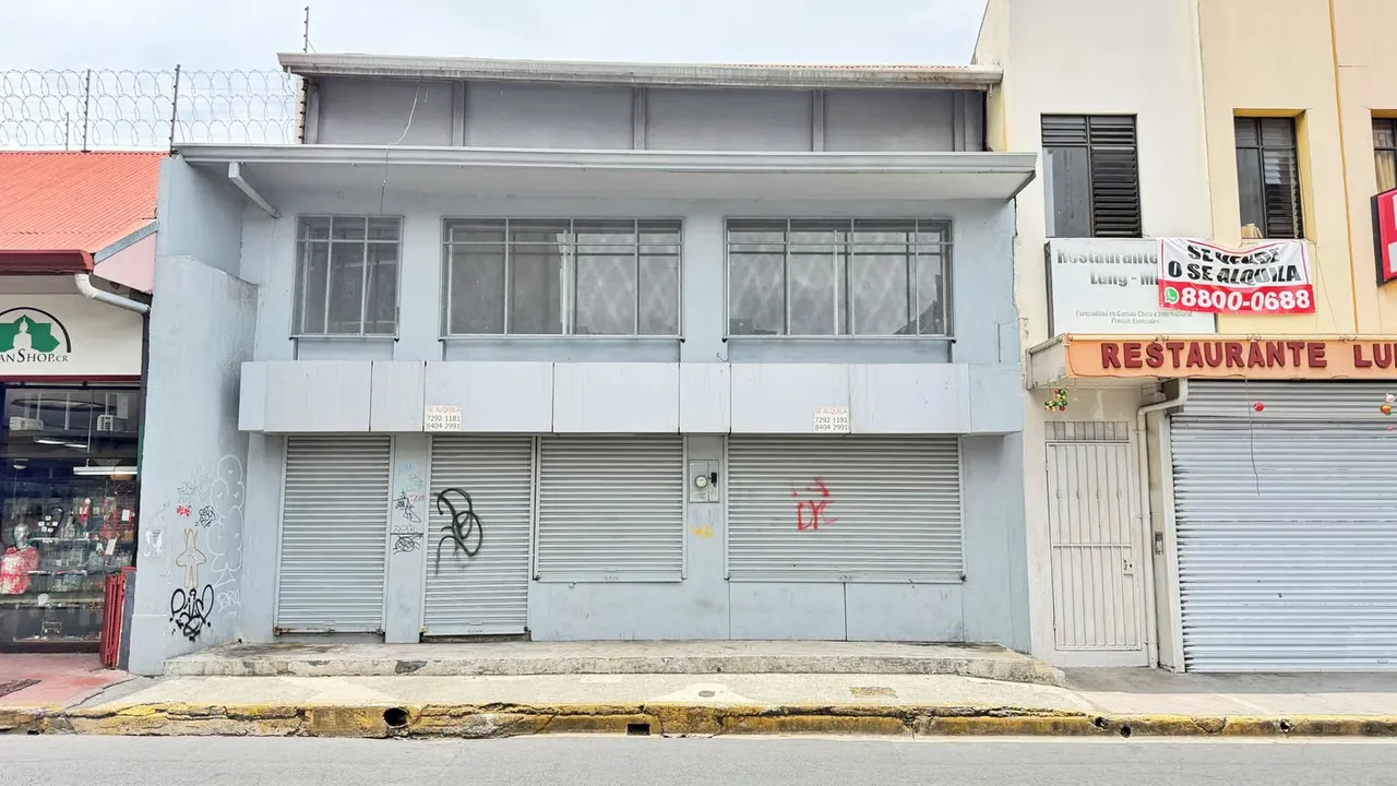 Alquiler de edificio comercial de 2 niveles, San José. (FE)