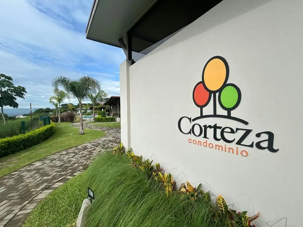 Price: 415,000 per month (including condominal fee) + deposit