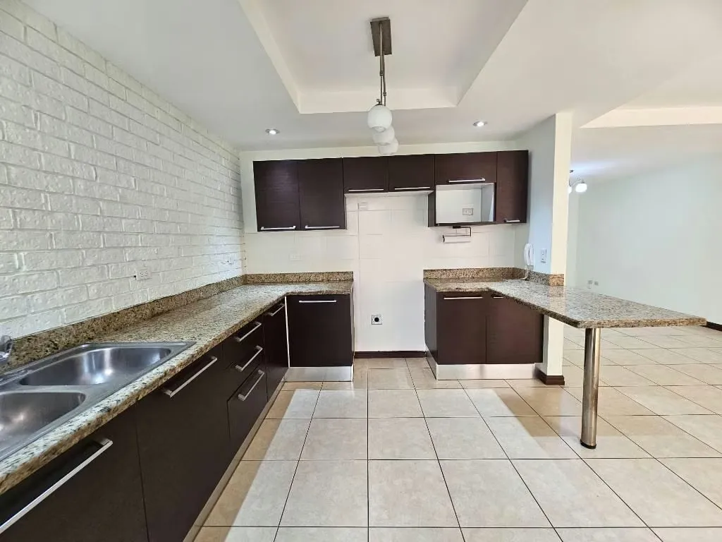 Vendo casa en condominio cerca del colegio Franco en Concepción de La Unión