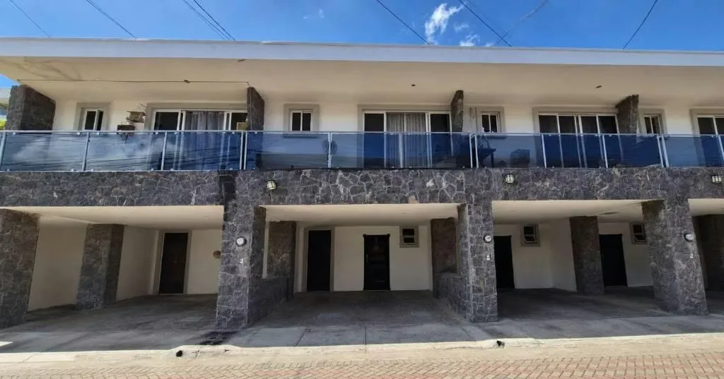 Se vende casa en Tres Ríos, Condominio La Laguna.