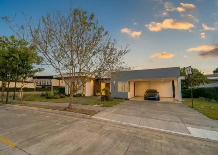 One-story house for sale in San Rafael, Alajuela