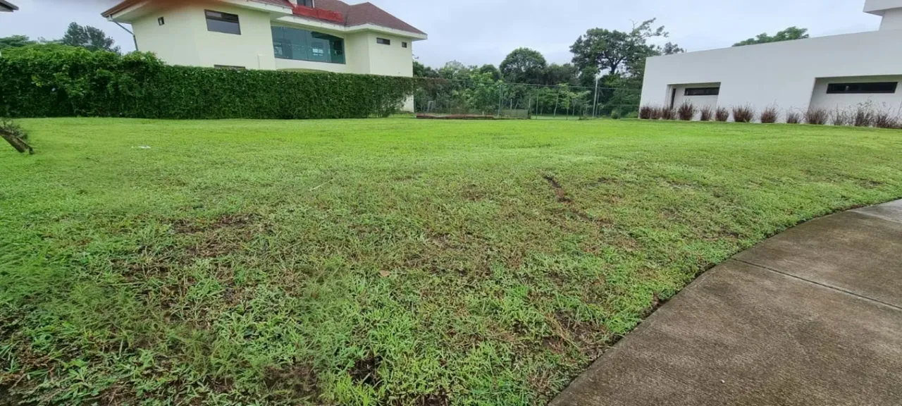 Exclusividad, naturaleza y tranquilidad | 662 m², plano, listo para construir| Hacienda Los Reyes