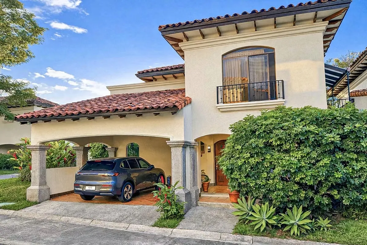 Casa Rosewood home for sale in Lindora Santa Ana Costa Rica. High Walkable Score!