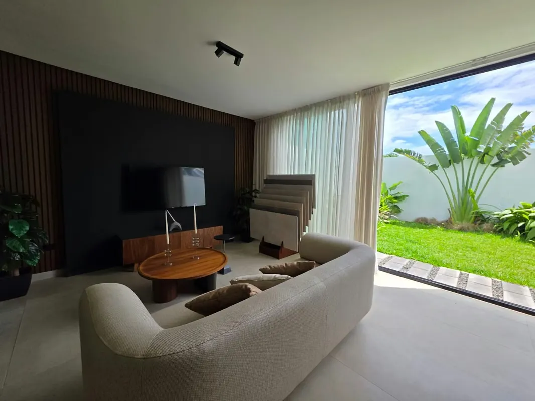 Venta de Casa Para Estrenar en Guachipelín Norte | 3 Niveles y Amenidades Exclusivas