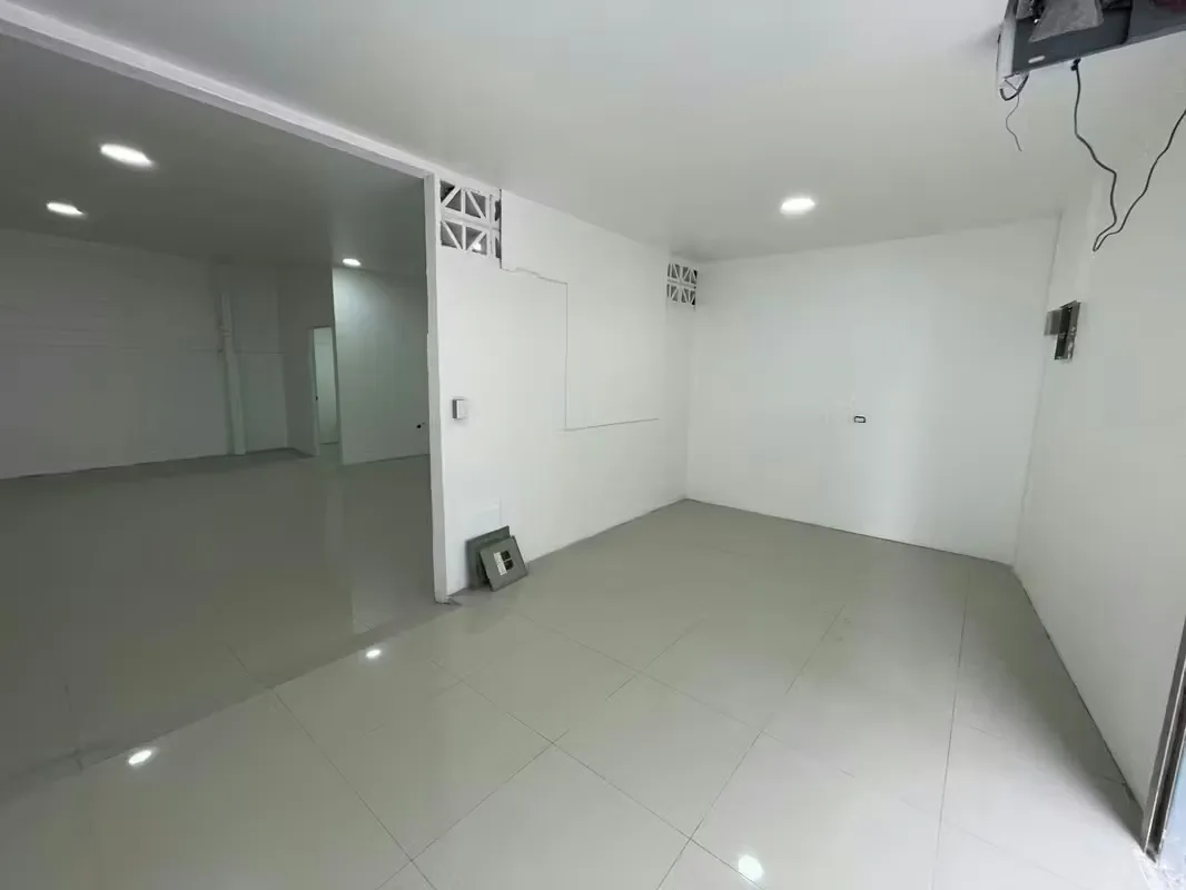 Local Comercial Desamparados - Ubicación Estratégica