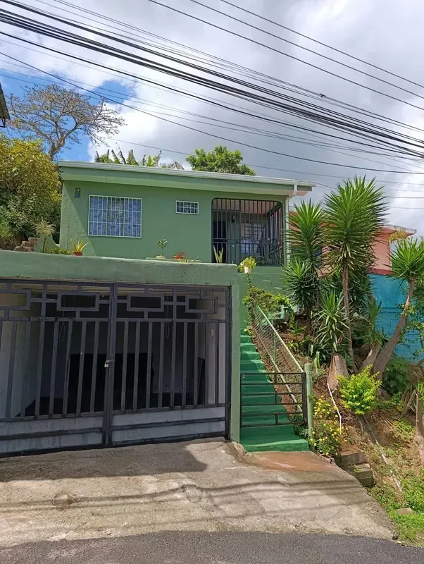 House for sale - Sweet Name, Three Rios 42 million