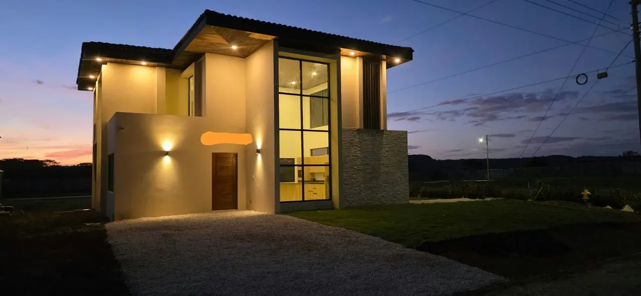 Alquiler de Casa Condominio La Tajona