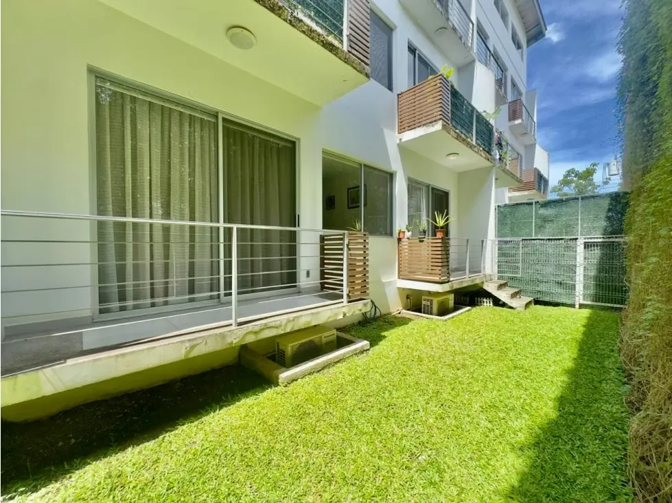 Apartamento Céntrico con jardín en Santa Ana