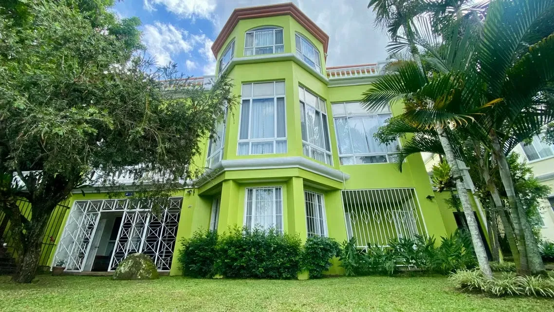 Independent house for rent in Río Oro de Santa Ana.