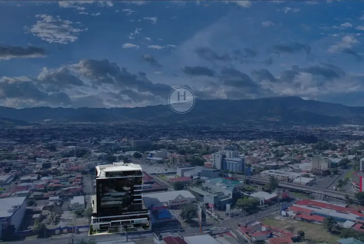 Se Alquila Oficina 900m² San Pedro Business Center 27 Plazas Parqueo HCR43