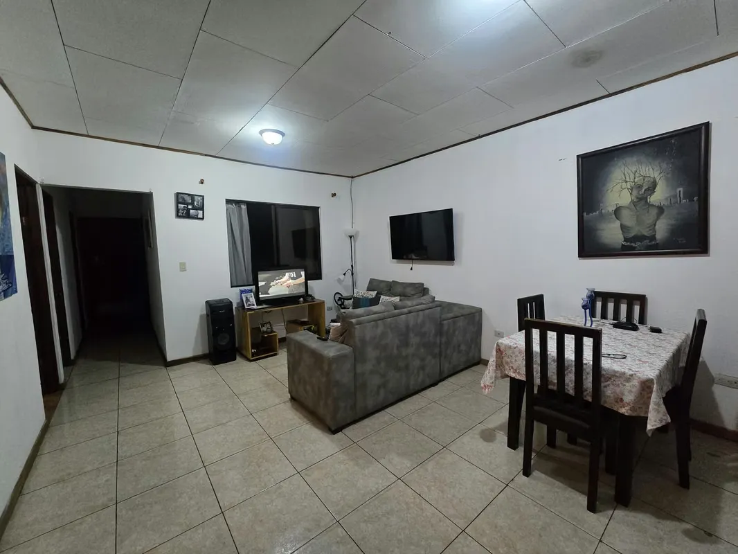 42156- Casa en San Rafael de La Unión, Urbanización Génova